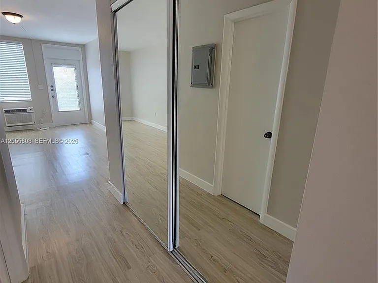 441 Collins Ave #10 — Photo 14