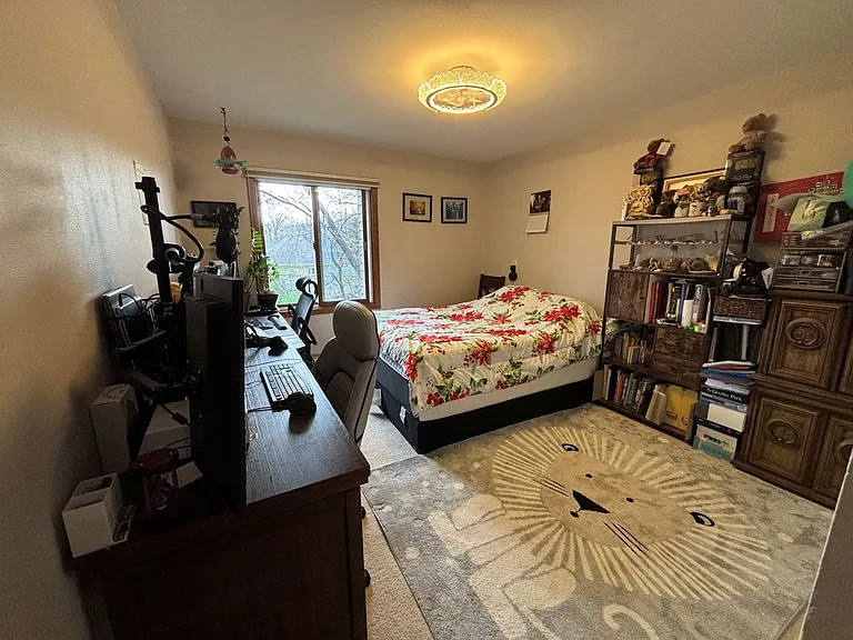 7530 N Port Washington Rd #203 — Photo 8