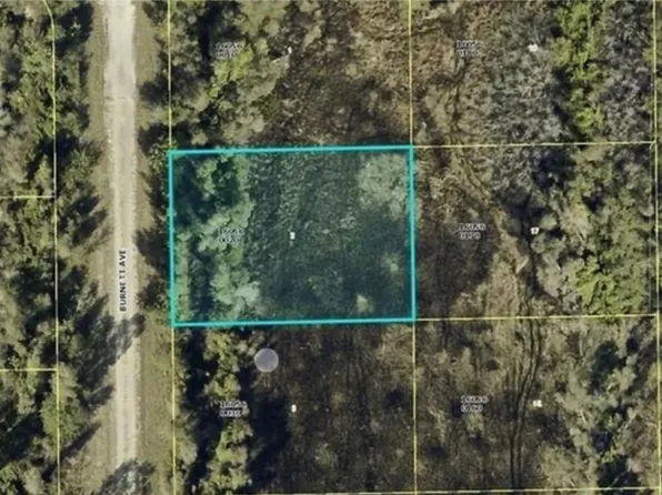 851 Burnett Ave, Lehigh Acres, FL 33974