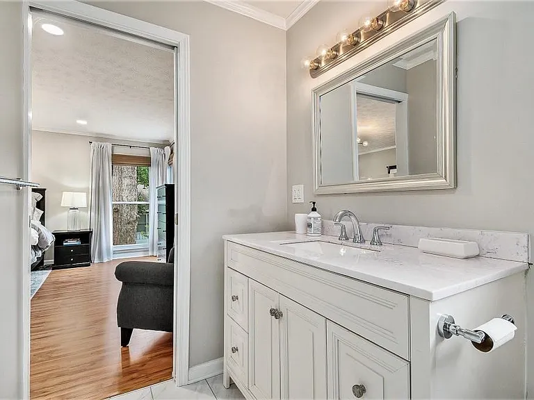 1118 Capital Club Cir NE — Photo 14