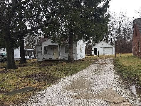 1st image of 3933 N Sadlier Dr