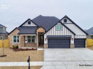 950 Silver Maple St, Centerton, AR 72719