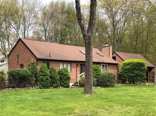 55 W Bay Dr, Narragansett, RI 02882