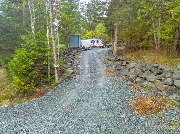 8752 Brouwer Pl, North Cowichan, BC V0R 1K5