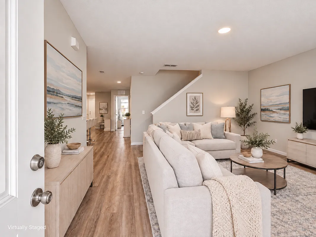 4 bed, 2.5 bath, 1665 sqft, $2,300 — Photo 3