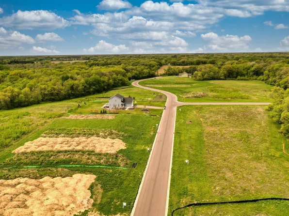 7537 255th St, Wyoming, MN 55092