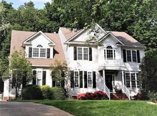 9379 Indianfield Dr, Mechanicsville, VA 23116