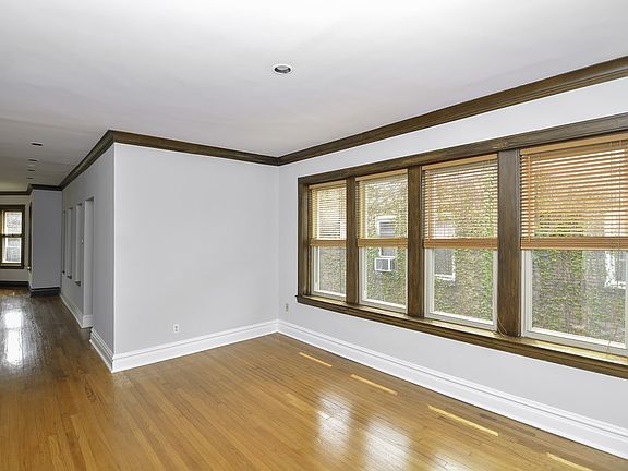 2nd image of 6218 N Bell Ave #A03w