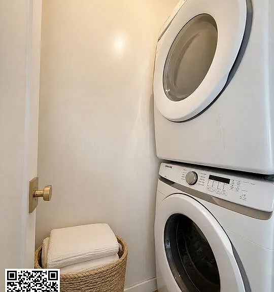 330 Parkman Ave — Photo 18