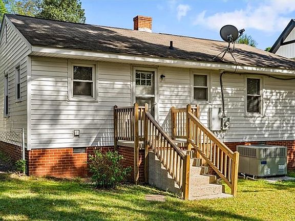 5th image of 1525 Tucker St