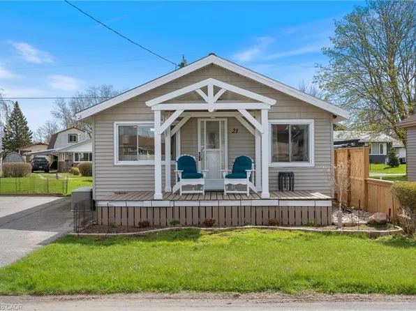 21 4th Ave, Norfolk County, ON N0E 1M0