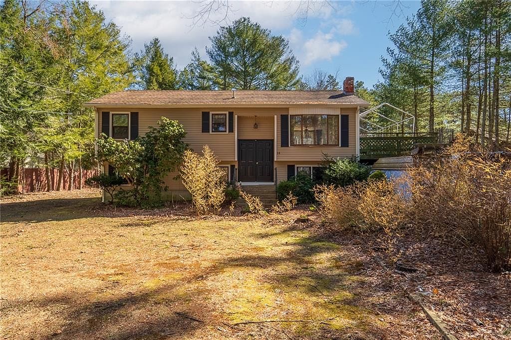 14 Niantic Trl, West Greenwich, RI 02817 Zillow