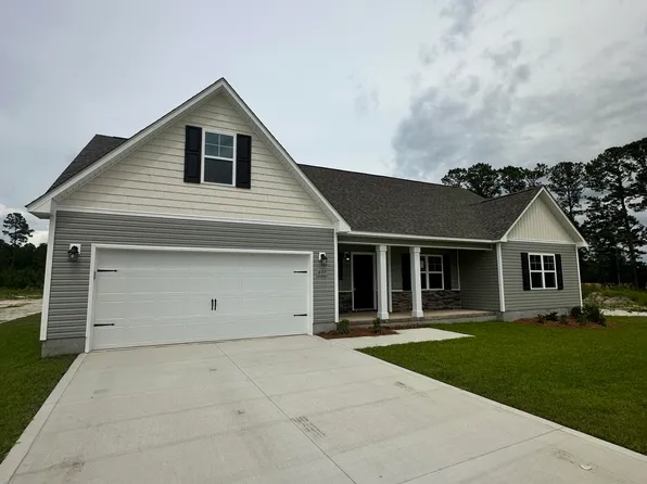 607 Larkspur Lane, Hubert, NC 28539