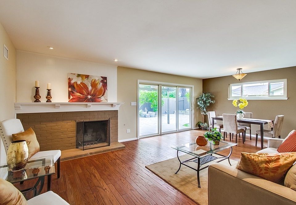 1st image of 2813 Lange Ave