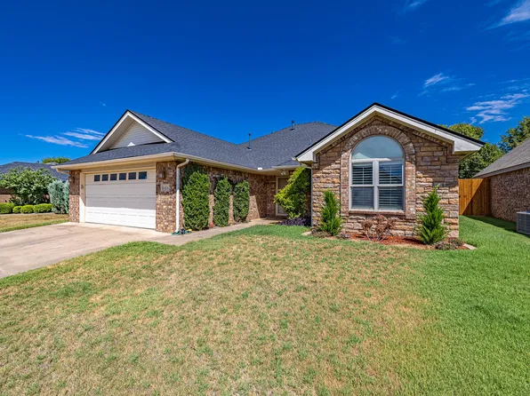 6406 93rd St, Lubbock, TX 79424