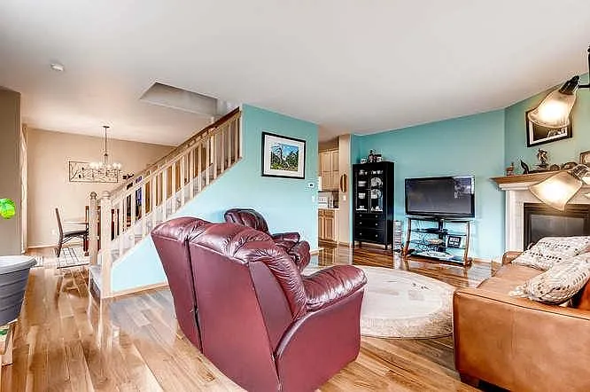 3 bed, 3.5 bath, 2031 sqft, $2,250 — Photo 3