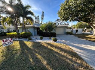 153 Coe Rd, Belleair, FL 33756