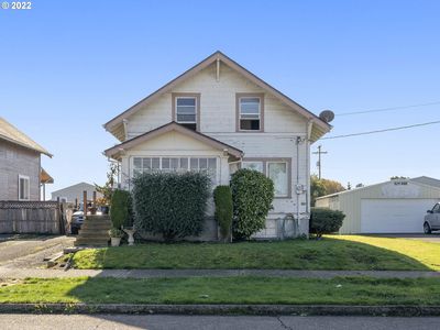 1903 6th St #1 & 2, Tillamook, OR, 97141