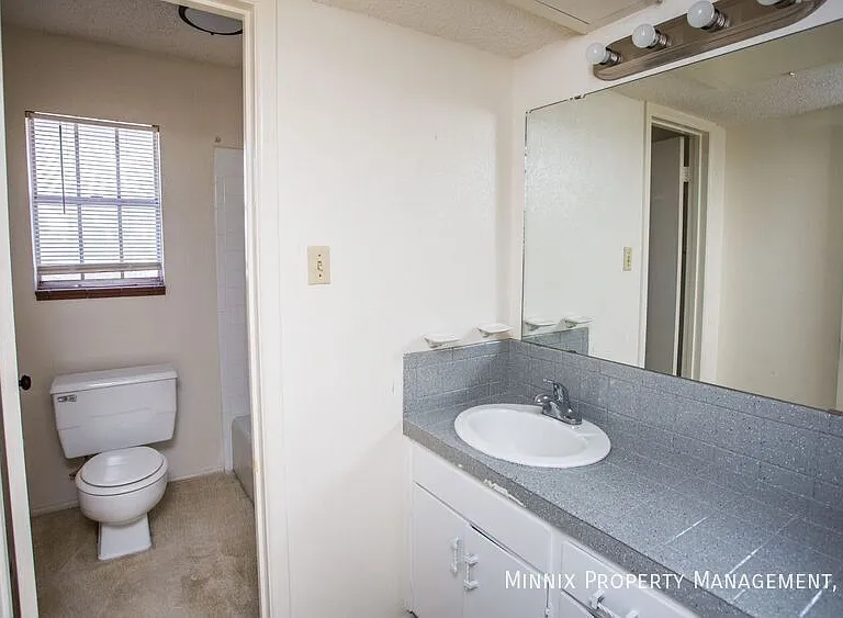 Whispering Oaks 1904 N. Midland — Photo 30