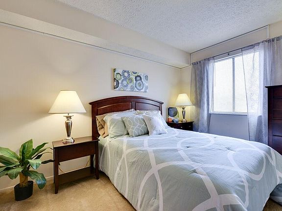 3rd image of 5454 Ponderosa Dr #3195