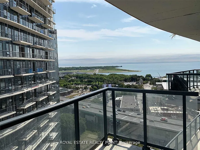 51 E Liberty St #2106 — Photo 16