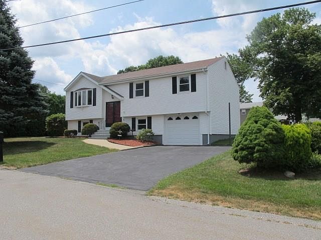1st image of 27 Ferncrest Dr