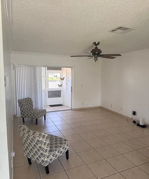 5443 Cresthaven Blvd #F — Photo 5