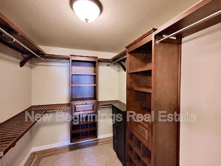 8742 Stony Creek Dr — Photo 22