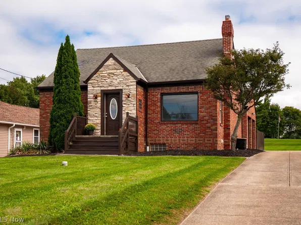 7185 Broadview Rd, Seven Hills, OH 44131