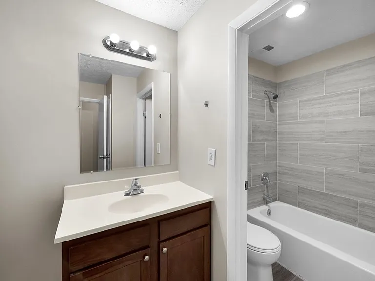 10203 Storm Dr — Photo 10