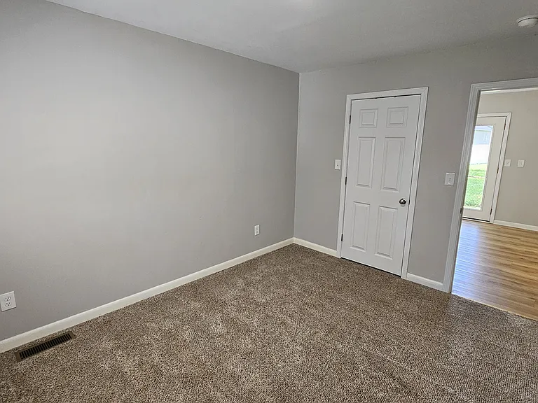 314 Marshall Dr — Photo 33