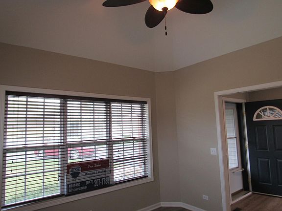 5th image of 8012 Honeysuckle Ct
