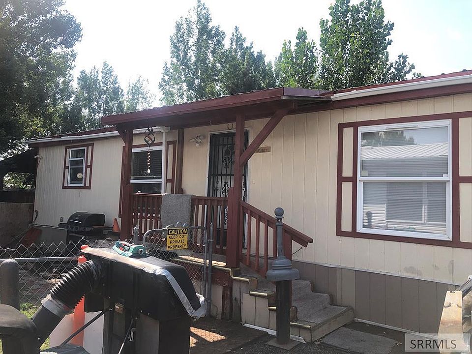 1st image of 2114 N Pinewood Dr
