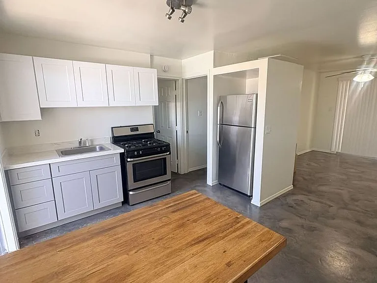 3427 N 12th Pl — Photo 10