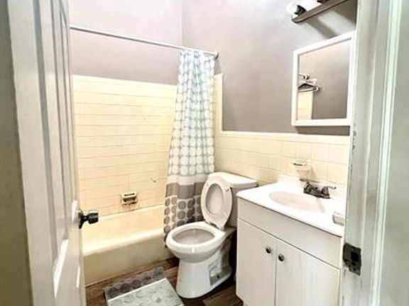 2nd image of 14936 Tireman St #Avenue7
