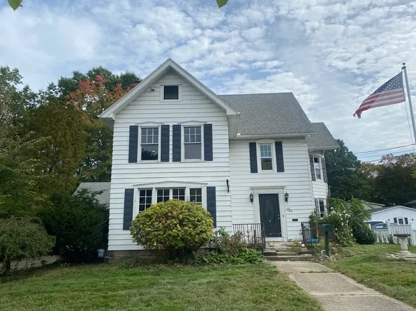120 N Freedom St, Ravenna, OH 44266