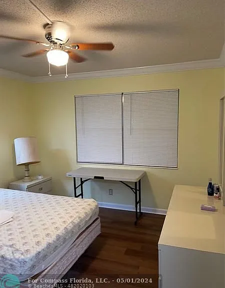 321 Newport Ct #V-unit 321 — Photo 11