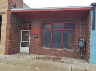 3281 Hilton Rd, Ferndale, MI 48220