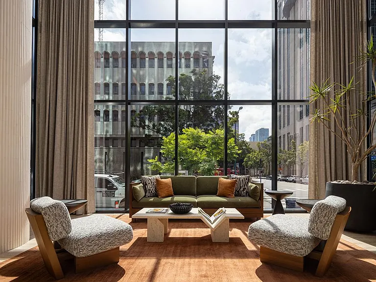 Lobby Lounge - The Torrey