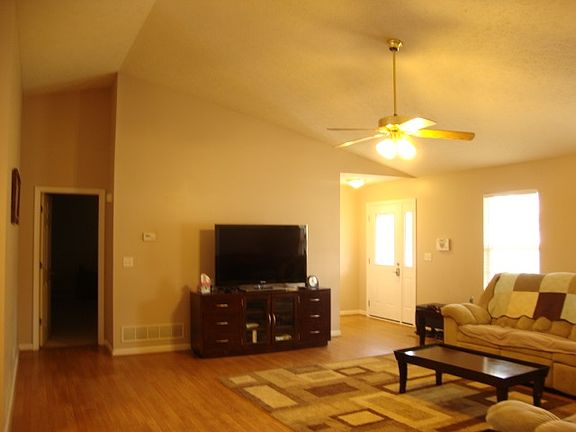 3rd image of 238 Briggs Ln