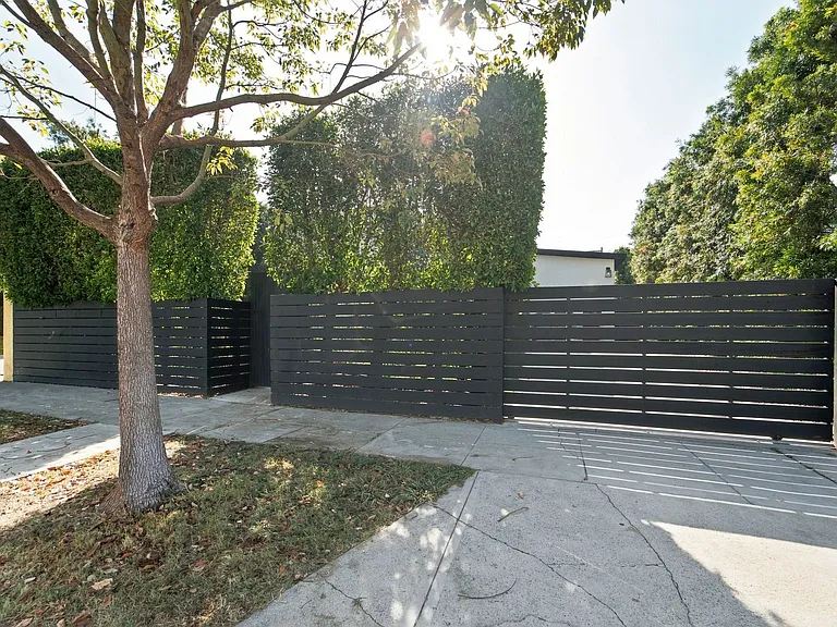 2122 S Highland Ave — Photo 24