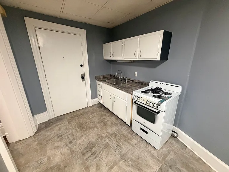 97 Columbia St #4 — Photo 2