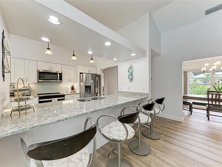 405 Bayside Ln — Photo 19