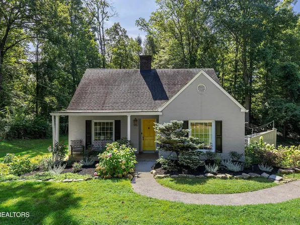 2004 Kemper Ln, Knoxville, TN 37920