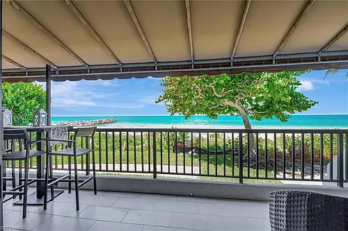 2357 Gulf Shore Blvd N #107 Photo 1