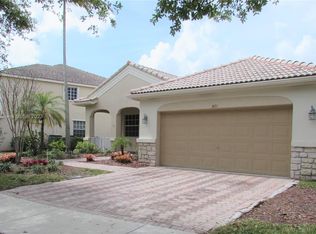 3851 Falcon Ridge Cir, Fort Lauderdale, FL 33331