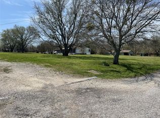 E Miller, Whitewright, TX 75491