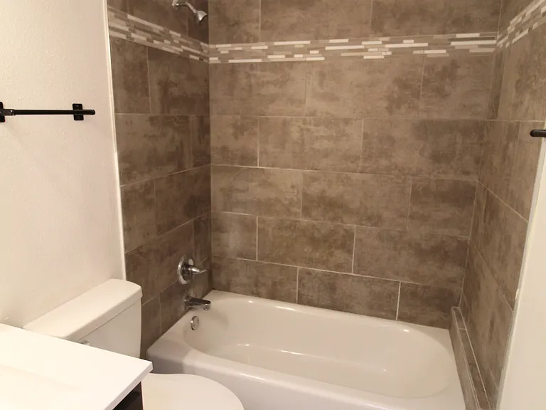 145 4th Ave #C4 — Photo 6