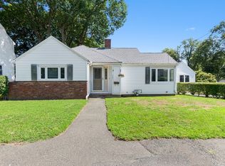 321 Lynnfield St, Lynn, MA 01904