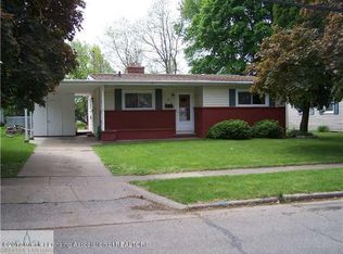 303 W 4th St, Charlotte, MI 48813